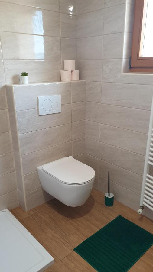Apartma Claudia ピフカ エクステリア 写真